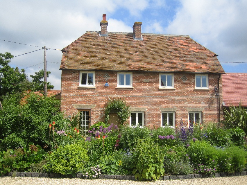 Lilly Cottage image
