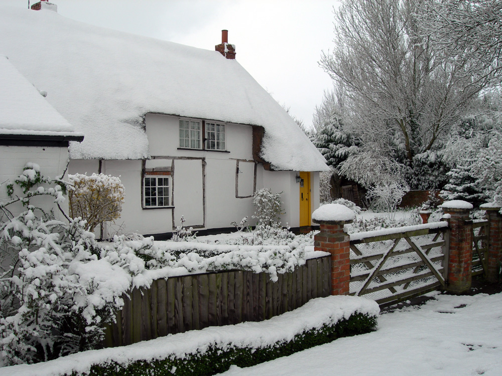 Enard-Cottage_Winter_01