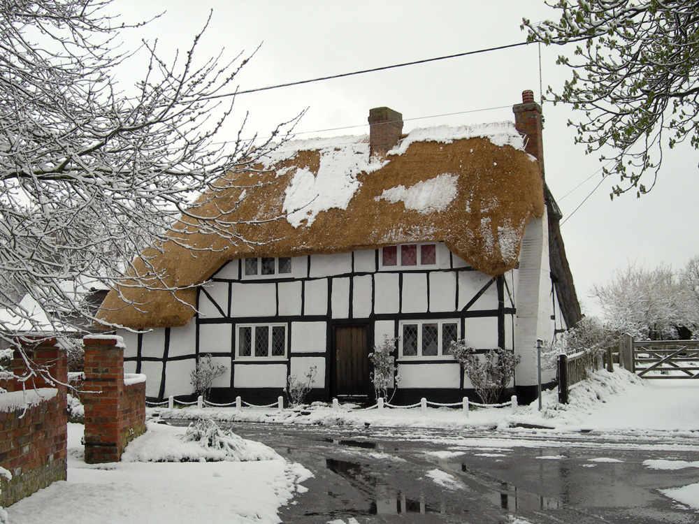 York-Cottage-Winter_01